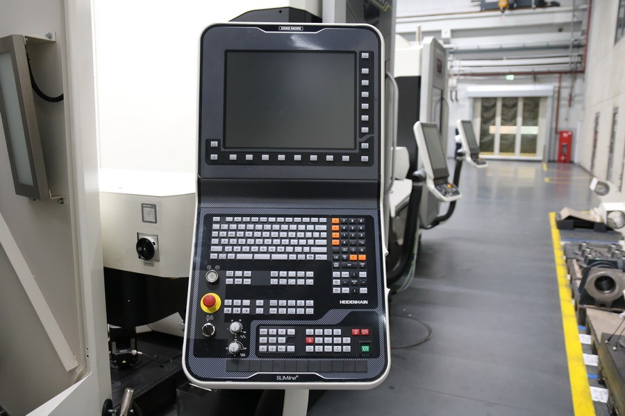 CNC Auction DMG MORI CMX 600 V 261A